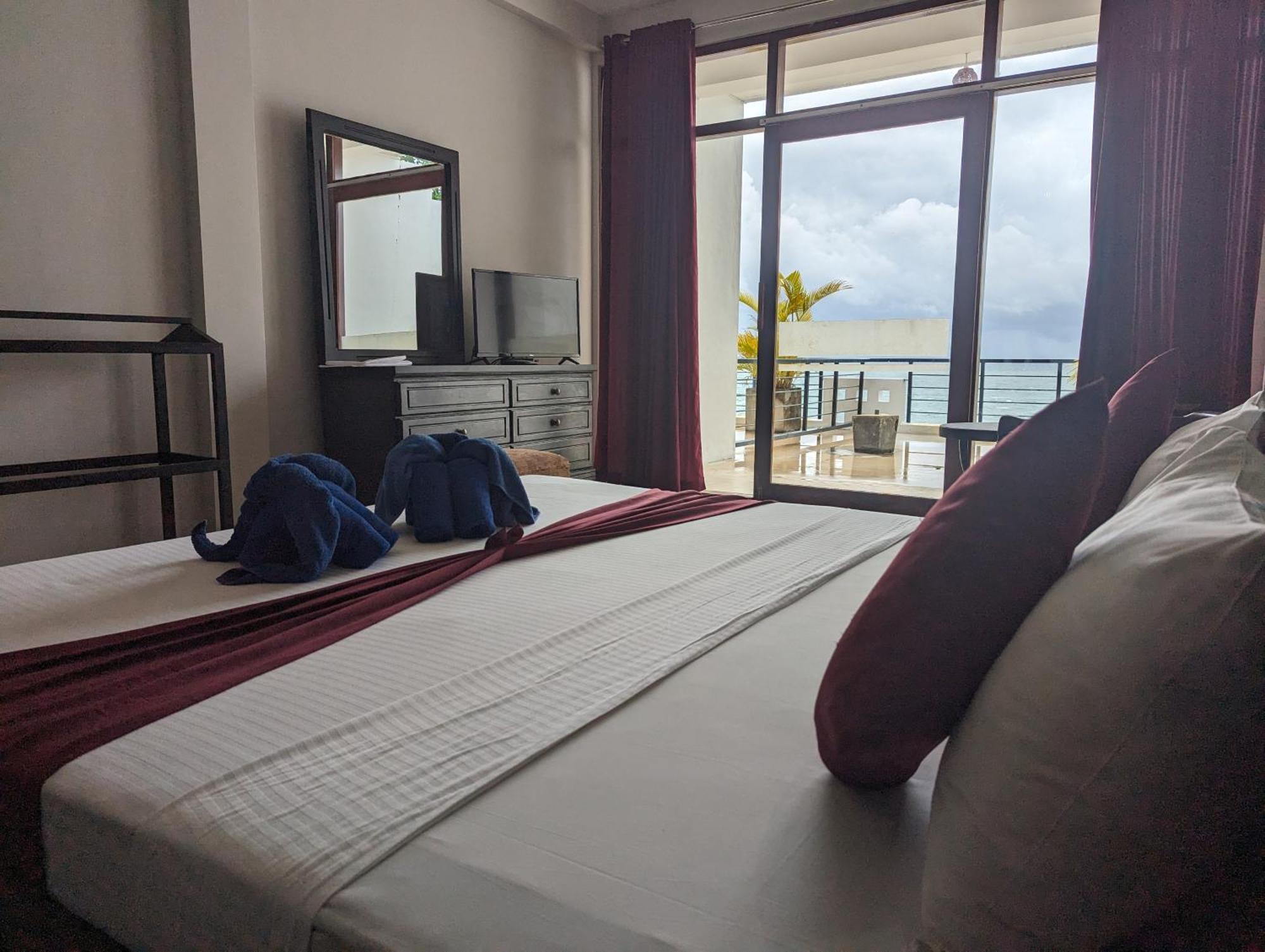 Hotel Silan Mo Mirissa Esterno foto
