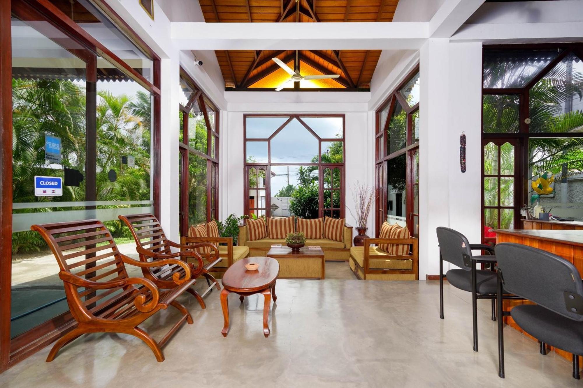Hotel Silan Mo Mirissa Esterno foto