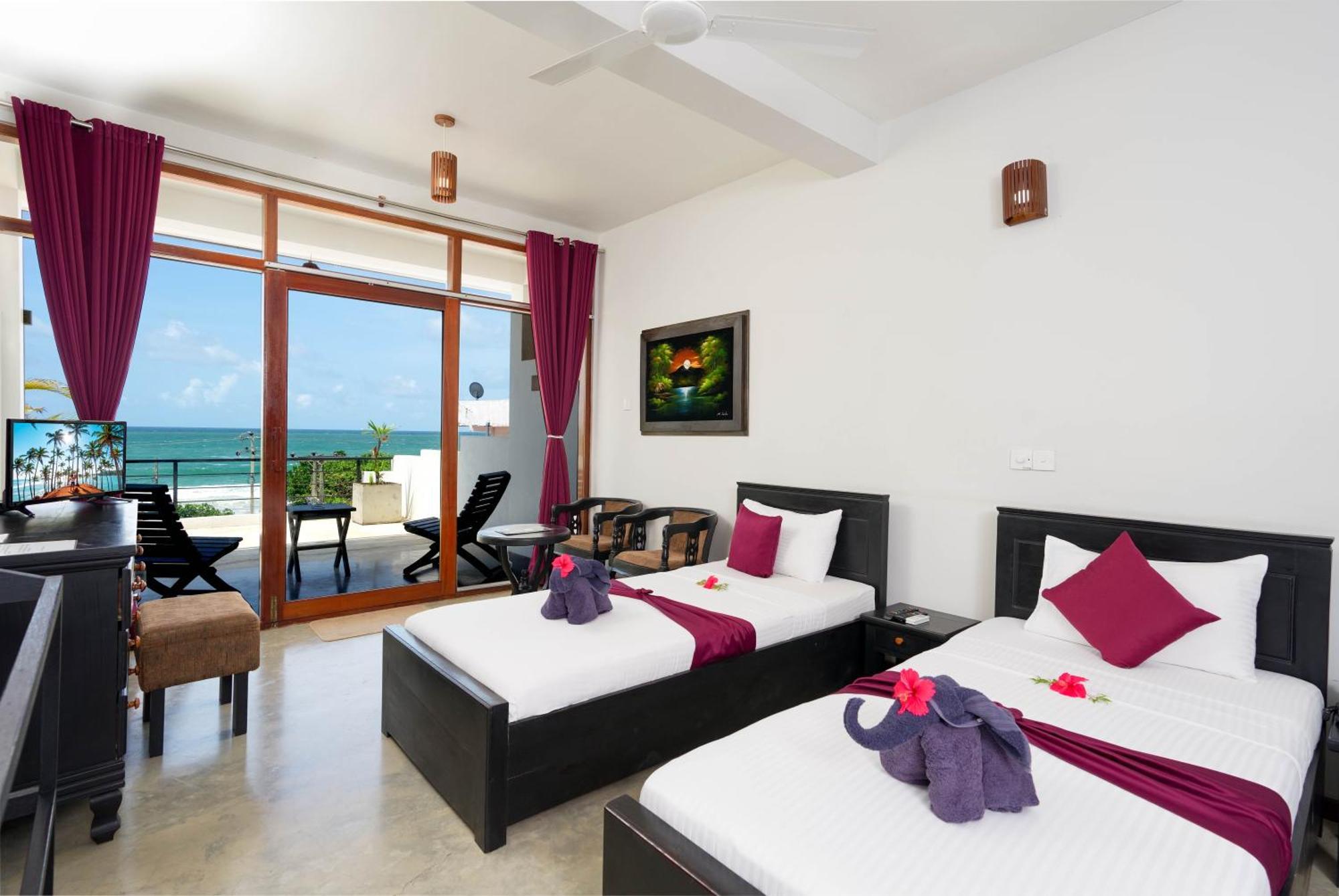 Hotel Silan Mo Mirissa Esterno foto