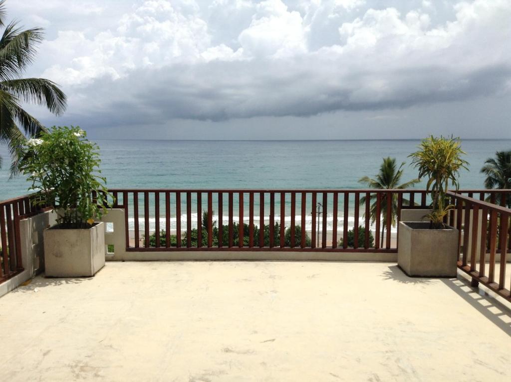 Hotel Silan Mo Mirissa Esterno foto